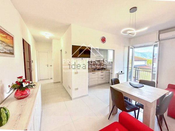 appartamento in vendita a Camaiore in zona Lido di Camaiore