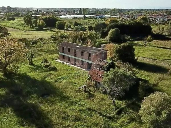 casa indipendente in vendita a Camaiore in zona Lido di Camaiore
