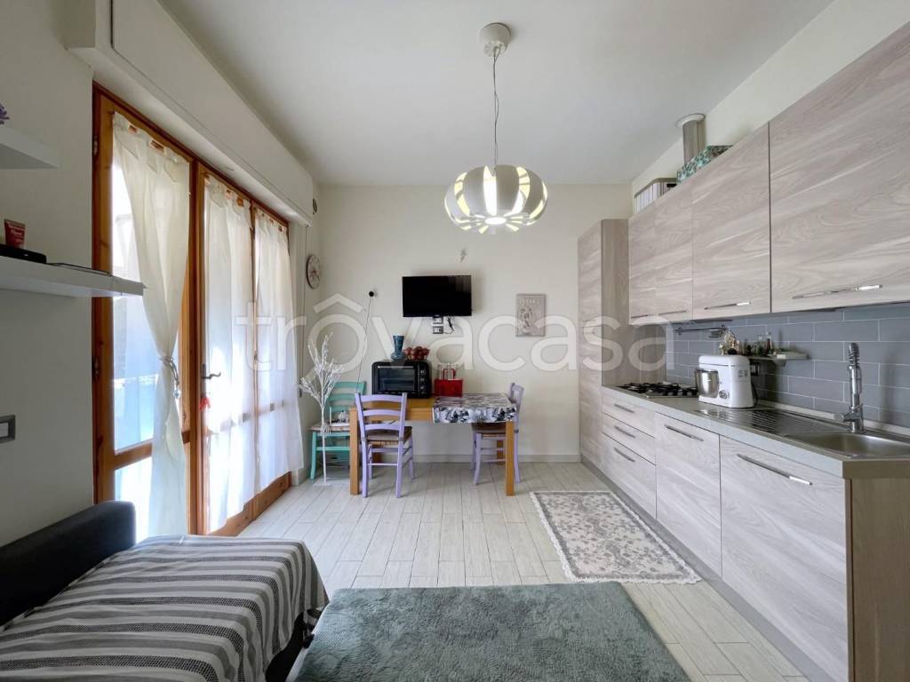 appartamento in vendita a Camaiore in zona Lido di Camaiore