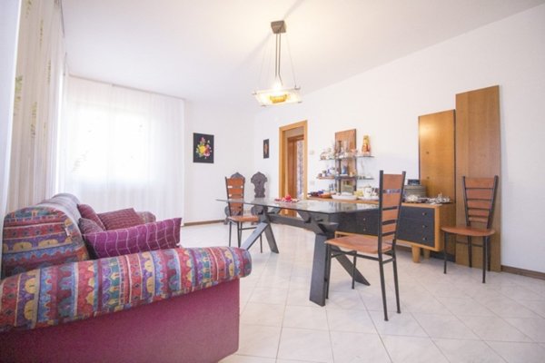 appartamento in vendita a Camaiore in zona Lido di Camaiore