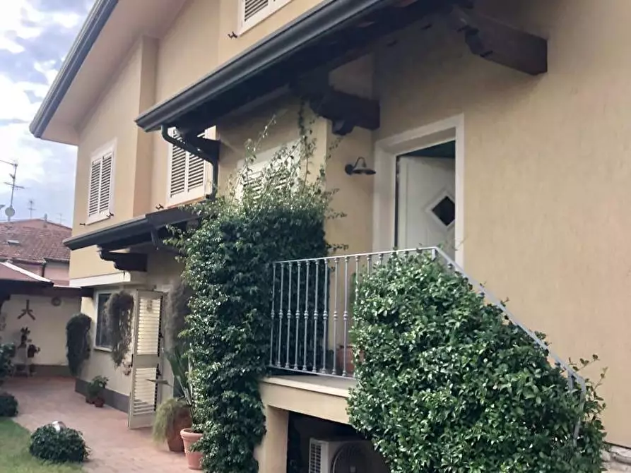 casa indipendente in vendita a Camaiore in zona Lido di Camaiore