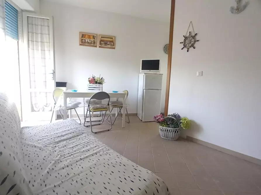 appartamento in vendita a Camaiore in zona Lido di Camaiore