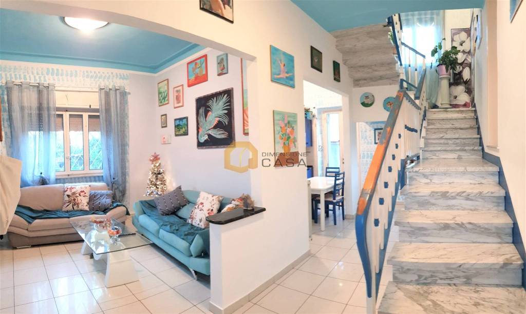 casa indipendente in vendita a Camaiore in zona Lido di Camaiore