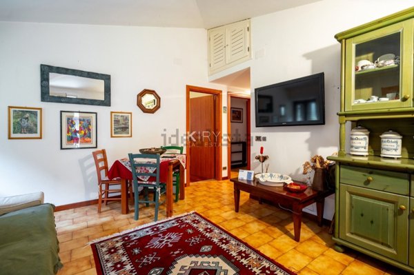 appartamento in vendita a Camaiore in zona Lombrici