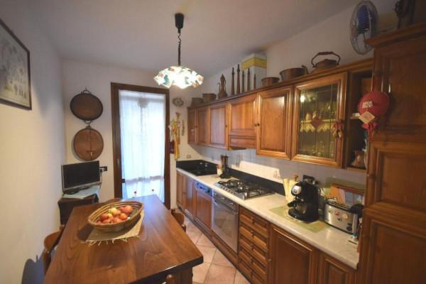 casa indipendente in vendita a Camaiore in zona Capezzano Pianore