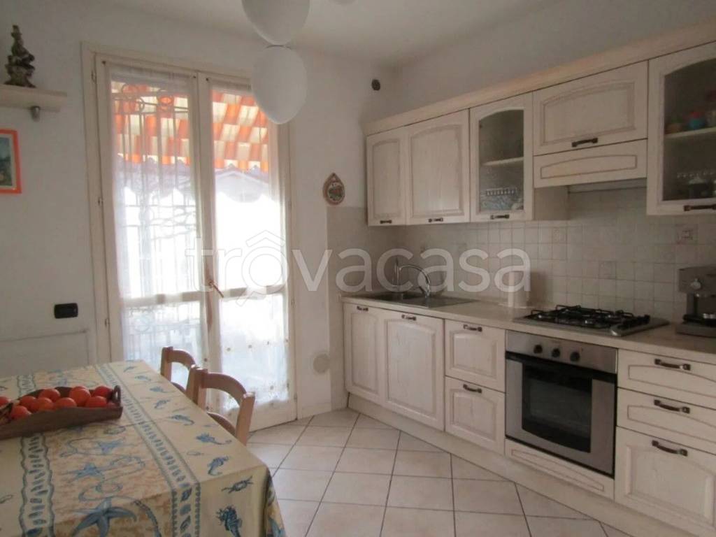 casa indipendente in vendita a Camaiore in zona Capezzano Pianore