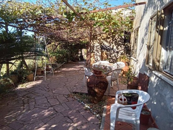 casa indipendente in vendita a Camaiore