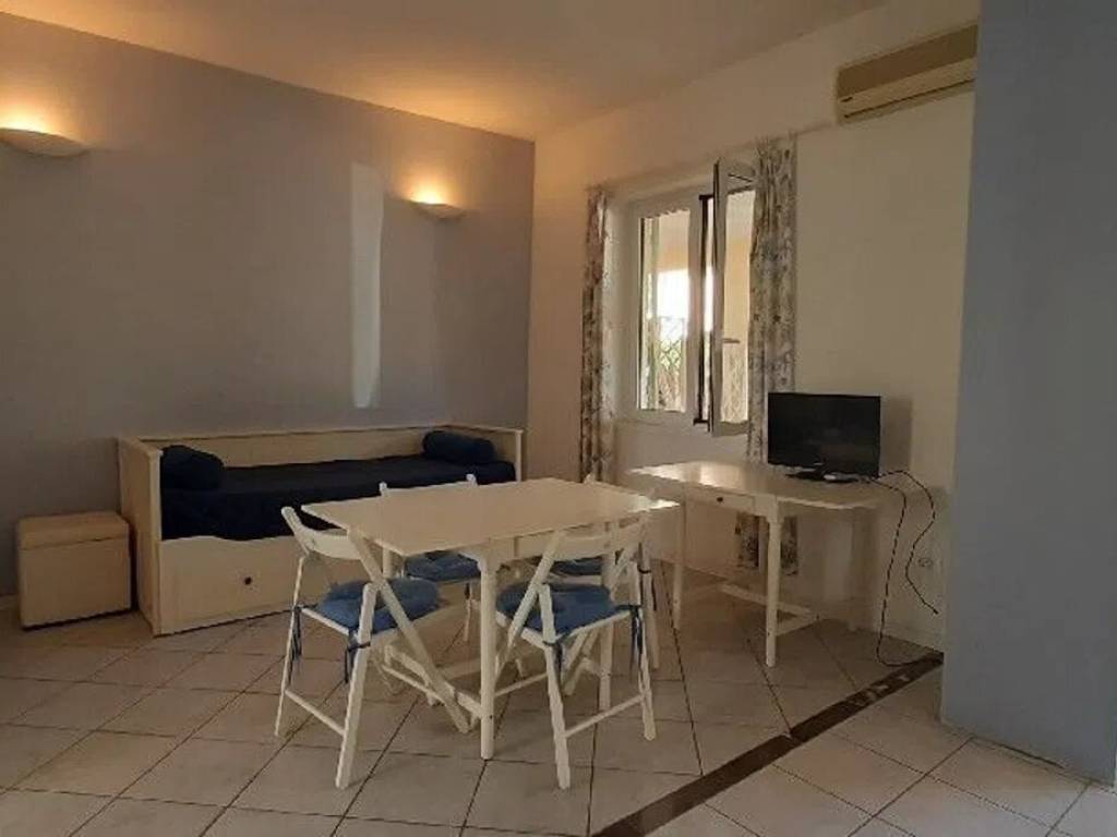 casa indipendente in vendita a Camaiore in zona Lido di Camaiore