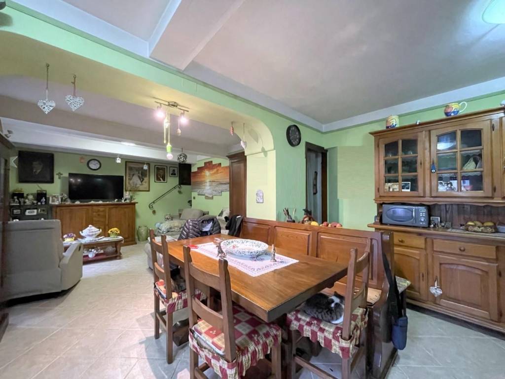 casa indipendente in vendita a Camaiore