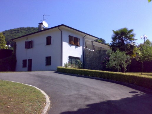 casa indipendente in vendita a Camaiore