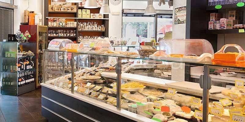 negozio in vendita a Camaiore