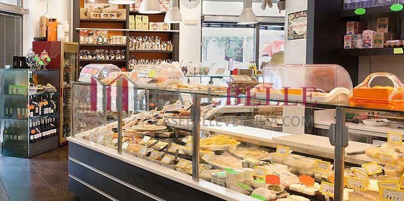 negozio in vendita a Camaiore