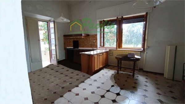 casa indipendente in vendita a Camaiore in zona Lido di Camaiore