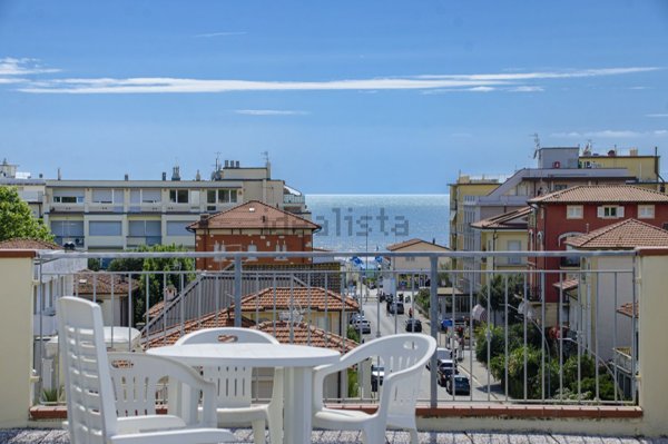 negozio in vendita a Camaiore