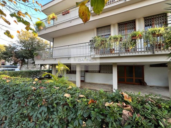 appartamento in vendita a Camaiore in zona Lido di Camaiore