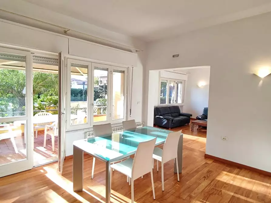 casa indipendente in vendita a Camaiore in zona Lido di Camaiore