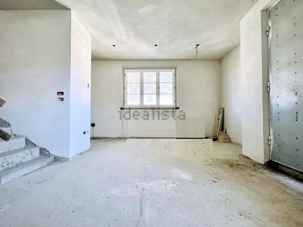 casa indipendente in vendita a Camaiore in zona Lido di Camaiore