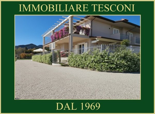 casa indipendente in vendita a Camaiore in zona Capezzano Pianore
