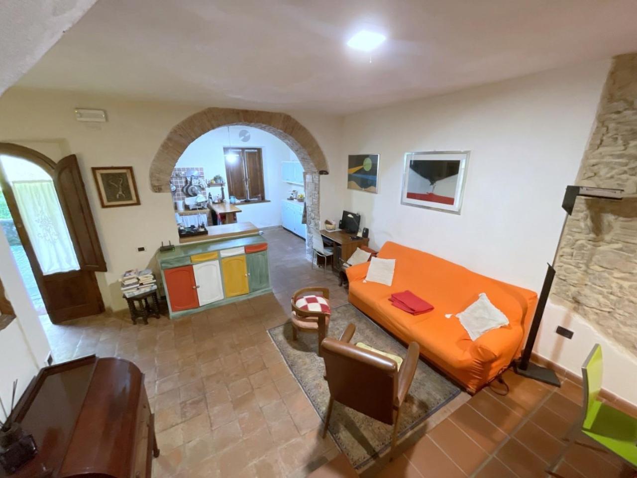 casa indipendente in vendita a Camaiore