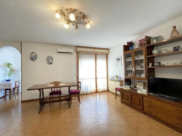 appartamento in vendita a Camaiore in zona Capezzano Pianore