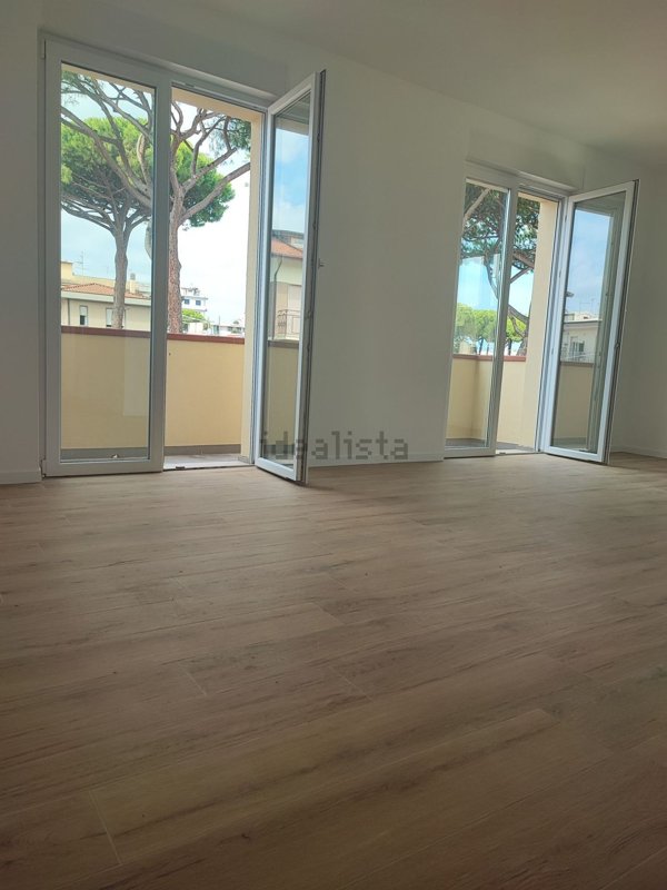 appartamento in vendita a Camaiore in zona Lido di Camaiore