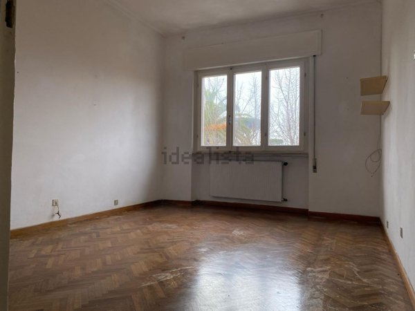 appartamento in vendita a Camaiore in zona Lido di Camaiore