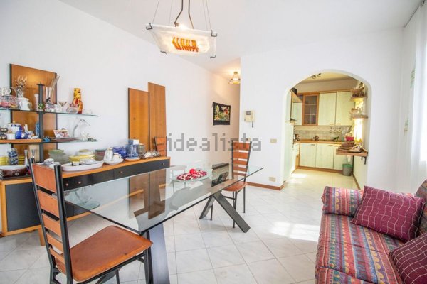 appartamento in vendita a Camaiore in zona Lido di Camaiore