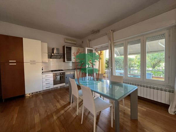 villa in vendita a Camaiore in zona Lido di Camaiore