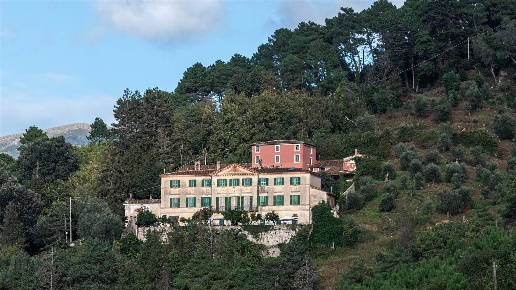 casa indipendente in vendita a Camaiore