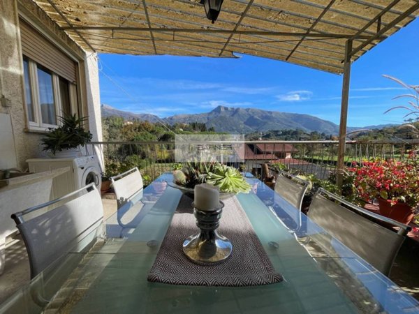 casa indipendente in vendita a Camaiore in zona Lido di Camaiore