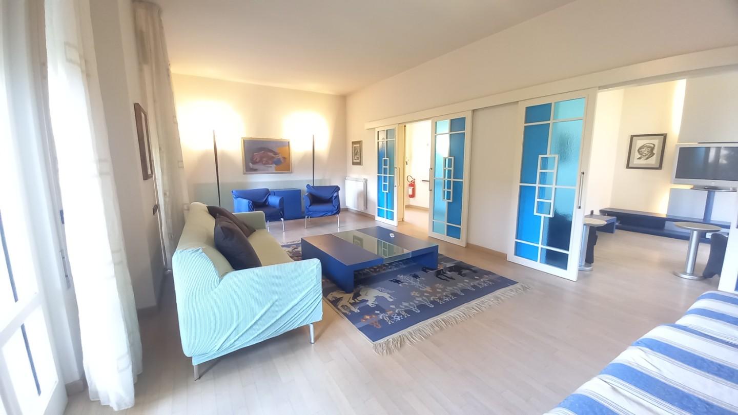 casa indipendente in vendita a Camaiore in zona Lido di Camaiore