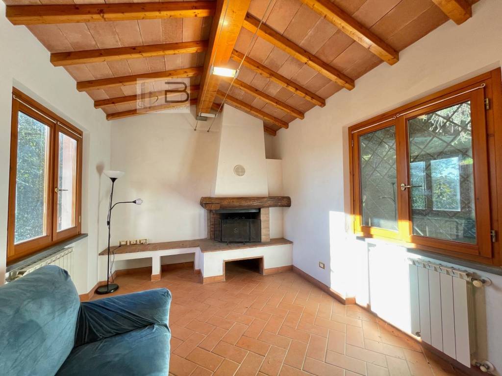 casa indipendente in vendita a Camaiore