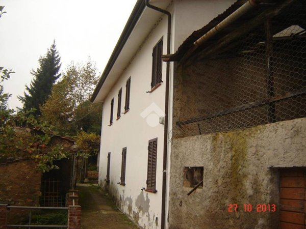 casa indipendente in vendita a Camaiore in zona Casoli