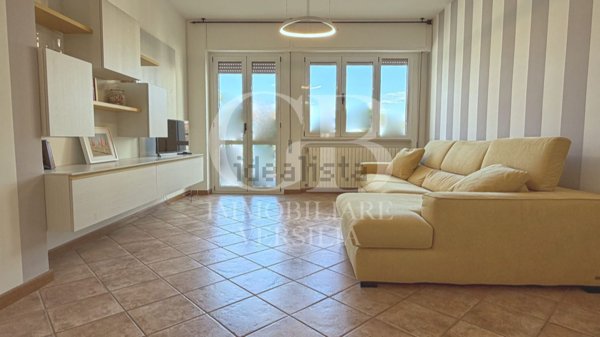 appartamento in vendita a Camaiore in zona Lido di Camaiore