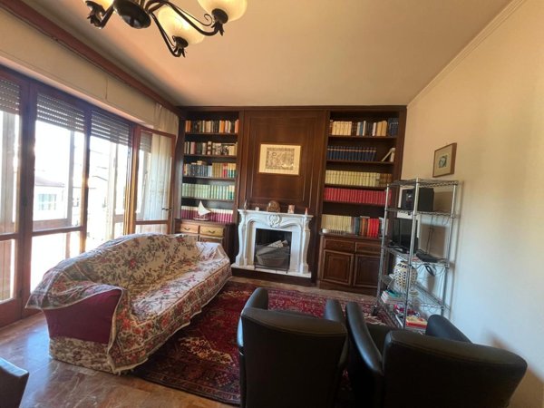 appartamento in vendita a Camaiore in zona Lido di Camaiore