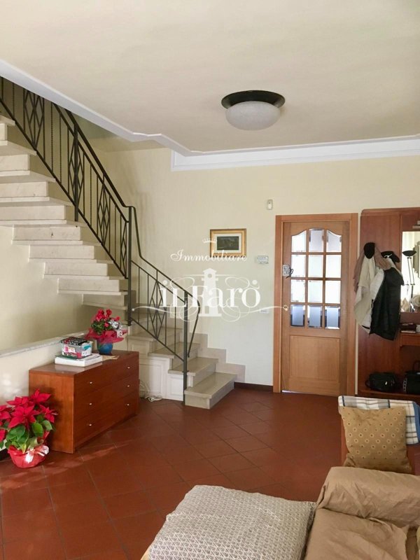 casa indipendente in vendita a Camaiore in zona Lido di Camaiore
