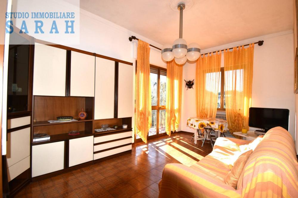 appartamento in vendita a Camaiore in zona Lido di Camaiore