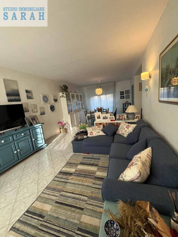 casa indipendente in vendita a Camaiore in zona Capezzano Pianore