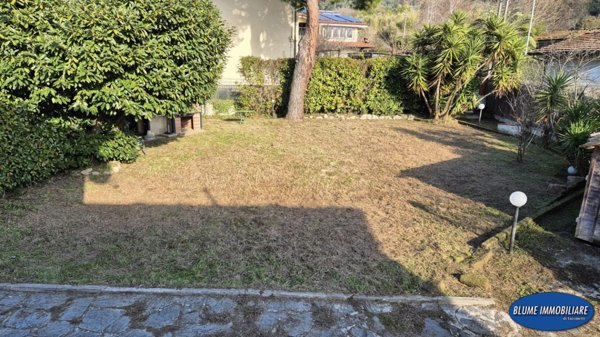 casa indipendente in vendita a Camaiore in zona Capezzano Pianore