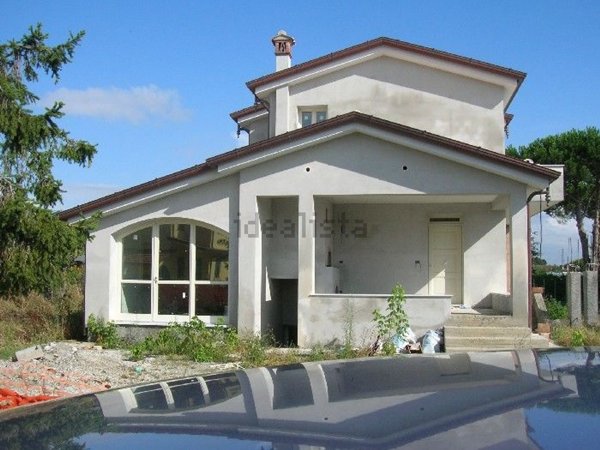 casa indipendente in vendita a Camaiore in zona Capezzano Pianore