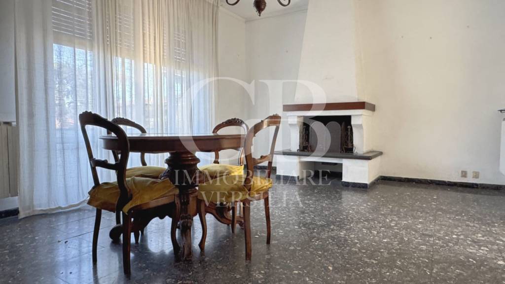 appartamento in vendita a Camaiore in zona Lido di Camaiore