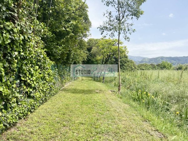 terreno agricolo in vendita a Camaiore in zona Lido di Camaiore