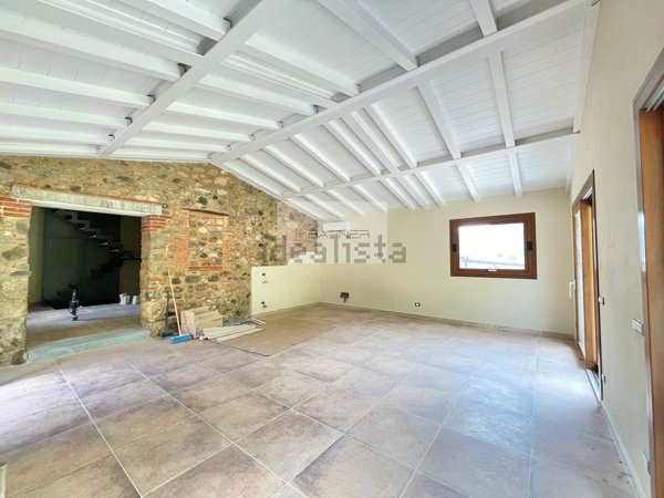 casa indipendente in vendita a Camaiore in zona Lombrici