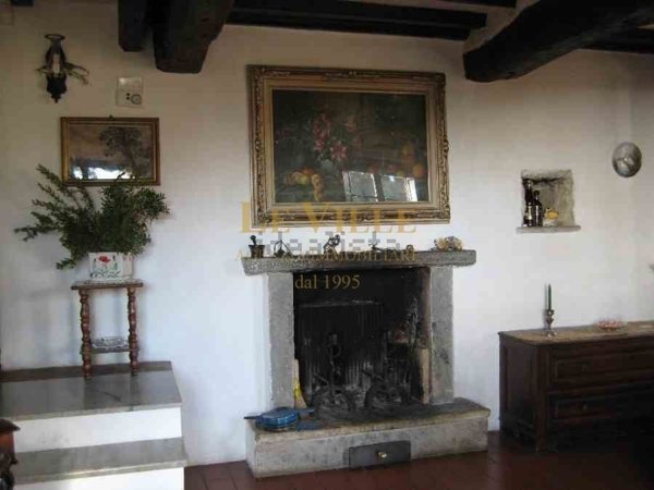 casa indipendente in vendita a Camaiore