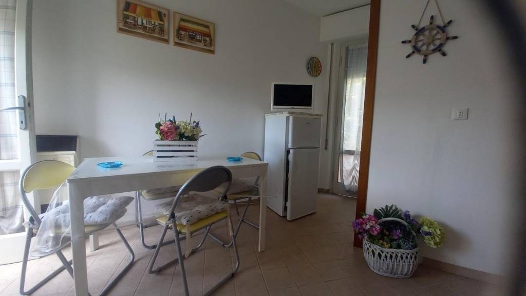 appartamento in vendita a Camaiore in zona Lido di Camaiore