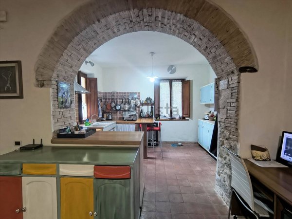casa indipendente in vendita a Camaiore in zona Nocchi
