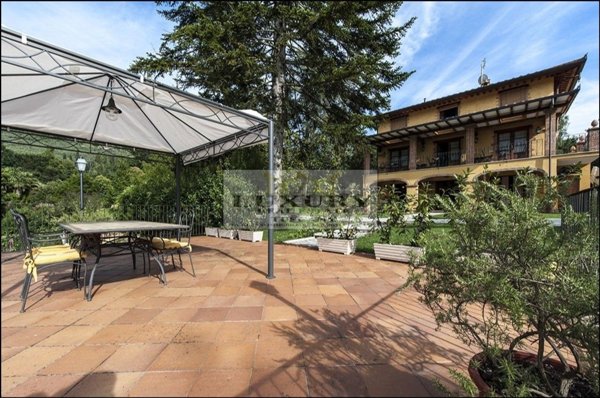 casa indipendente in vendita a Camaiore