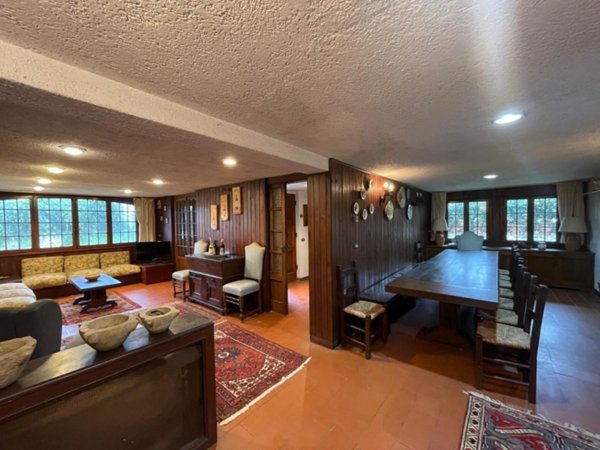 casa indipendente in vendita a Camaiore