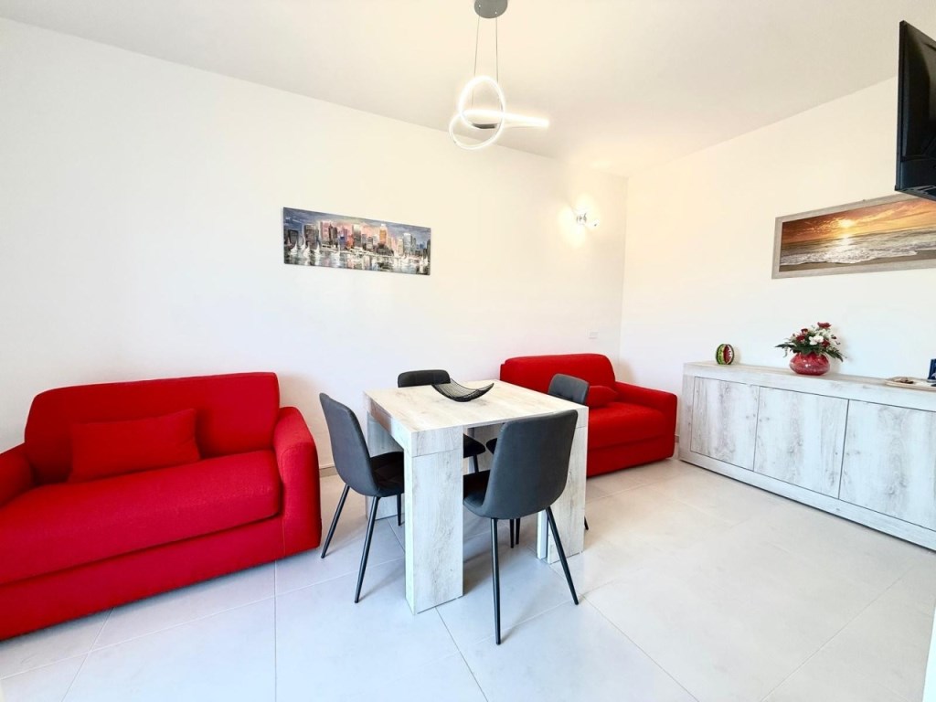 appartamento in vendita a Camaiore in zona Lido di Camaiore