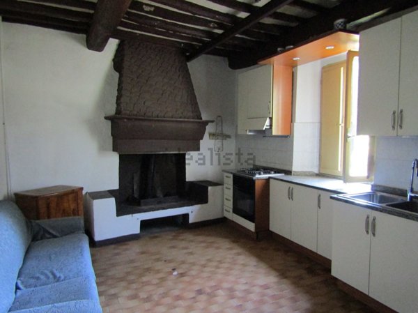 casale in vendita a Camaiore